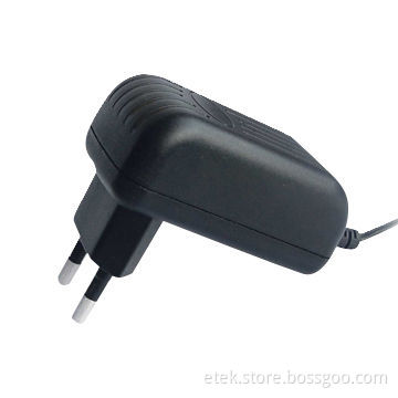 12W Series Switching Power Adapter with European AC Plug, Measures 70 x 41 x 28mm, Made in China